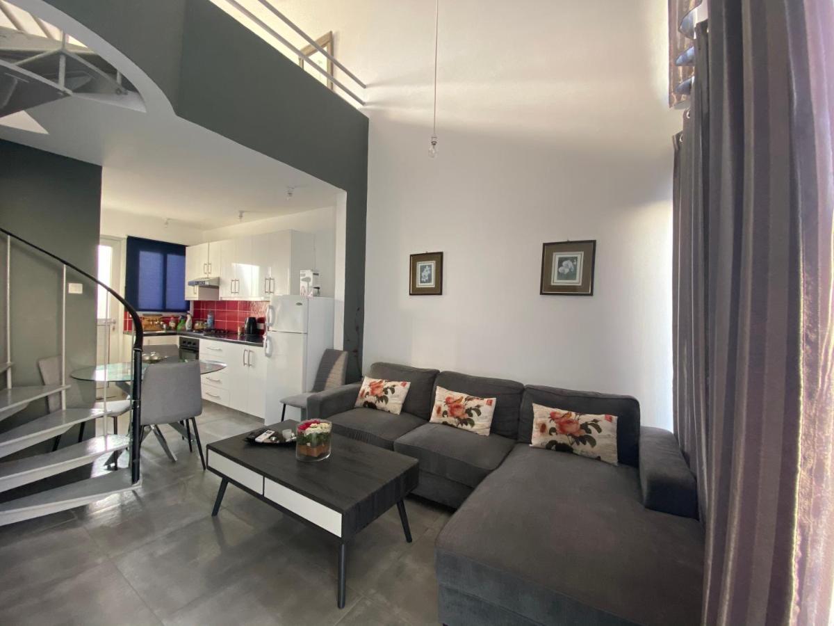 Cosy Apartment In The Heart Of Kato Paphos Exterior foto