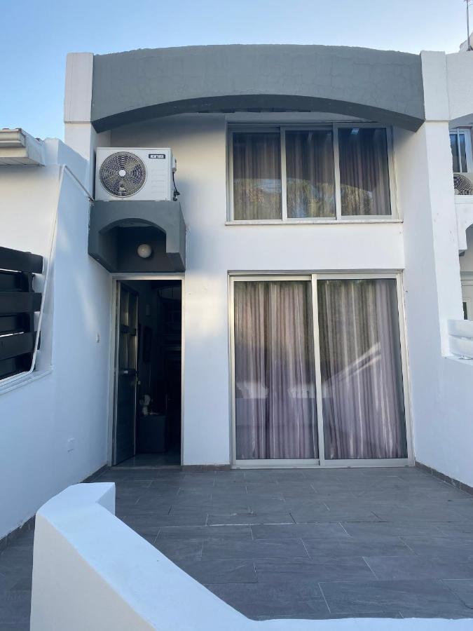 Cosy Apartment In The Heart Of Kato Paphos Exterior foto
